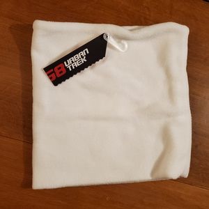 NWT G8 Urban Trek Fleece Neck Warmer